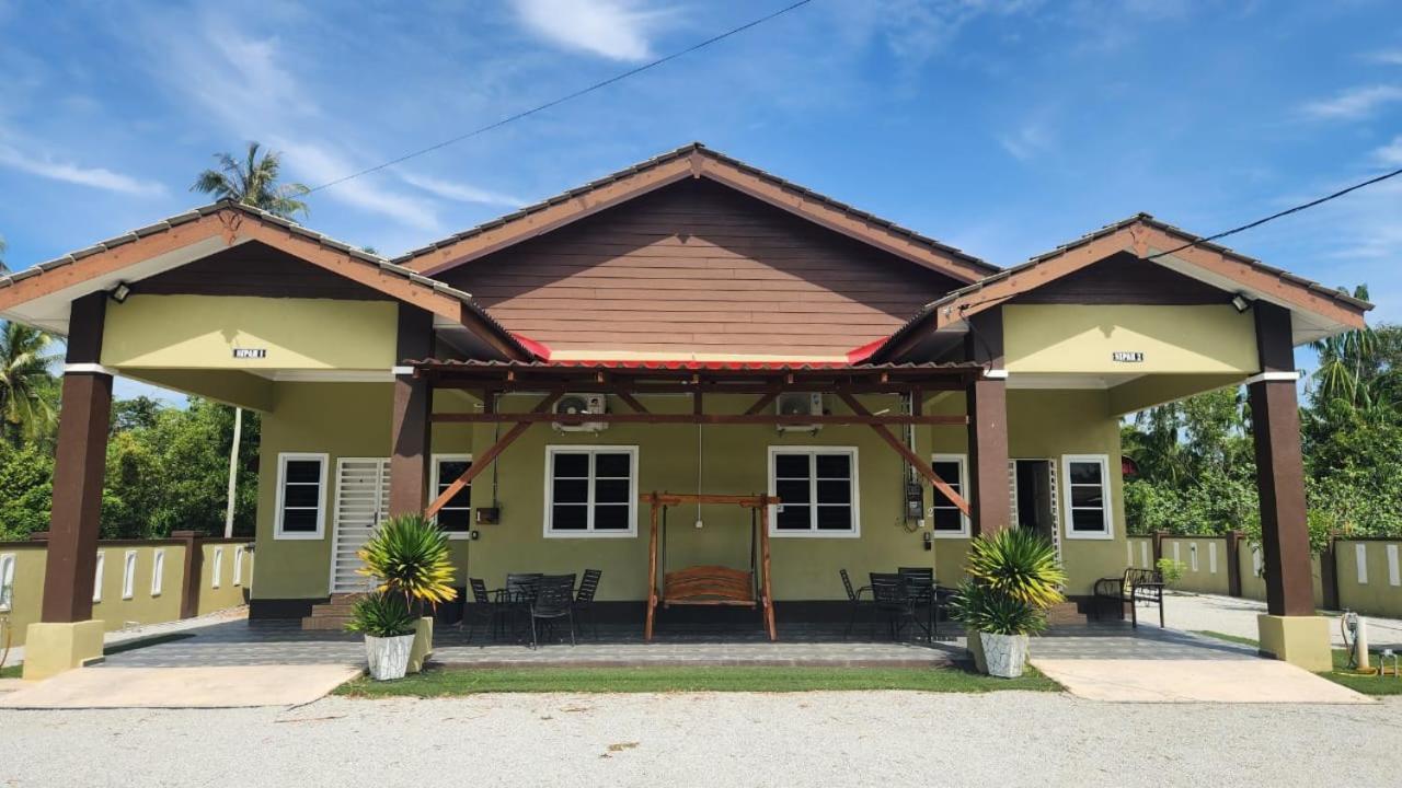 Nipah Homestay Kuala Besut Exterior photo