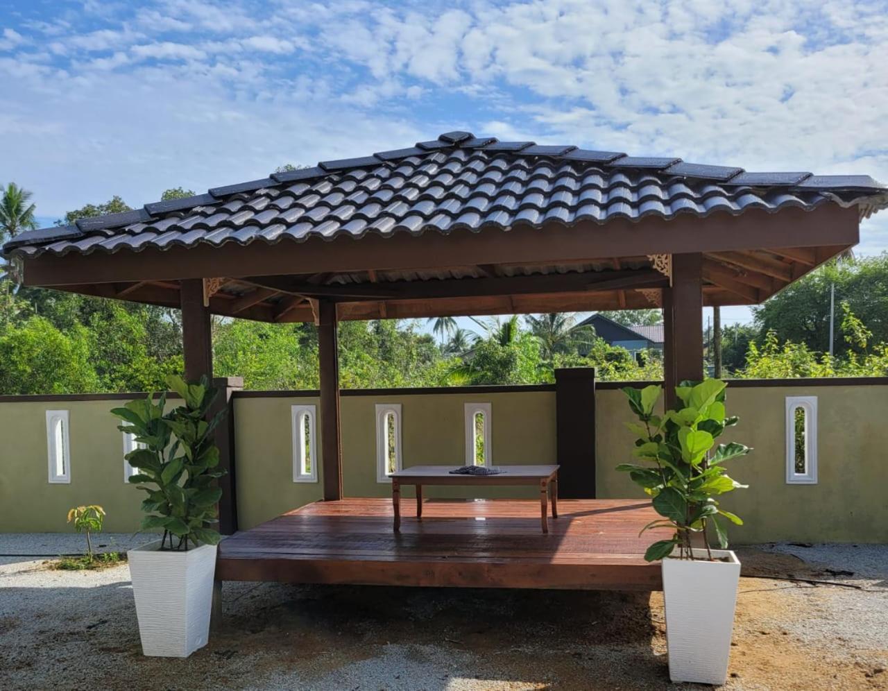 Nipah Homestay Kuala Besut Exterior photo